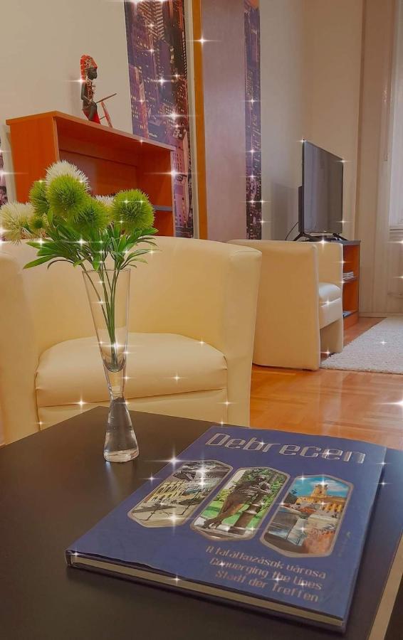City Life Apartment Debrecen Exterior photo