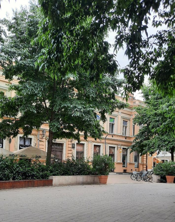 City Life Apartment Debrecen Exterior photo